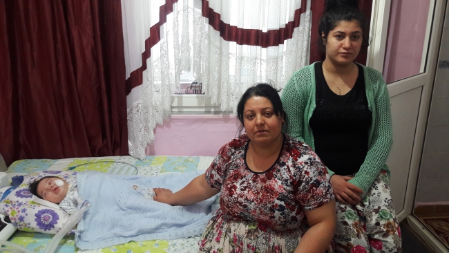 Kuzey bebek hayata tutunmak için yardım bekliyor