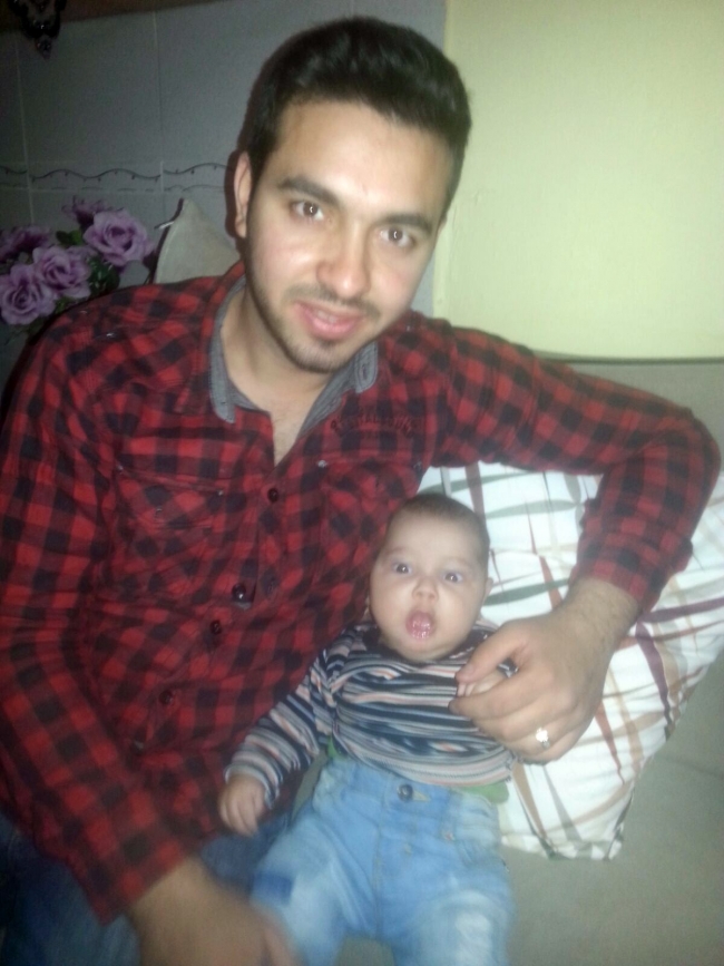 Kuzey bebek hayata tutunmak için yardım bekliyor