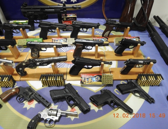 4 ilde kaçak silah operasyonu: 61 gözaltı, 5 tutuklama