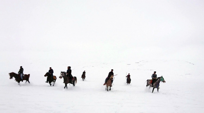 Doğu’nun etkileyici güzelliği fotoğrafçıların ilgi odağı oldu