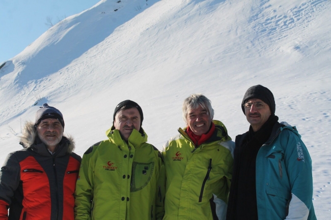 Bakan Bak, Kaçkar Dağları’nın zirvesine çıktı