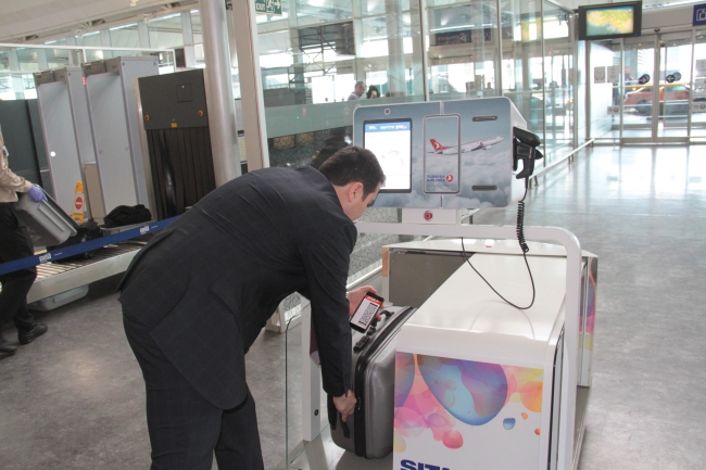 THY yolcularının bagajlarını robot “Leo” taşıyacak