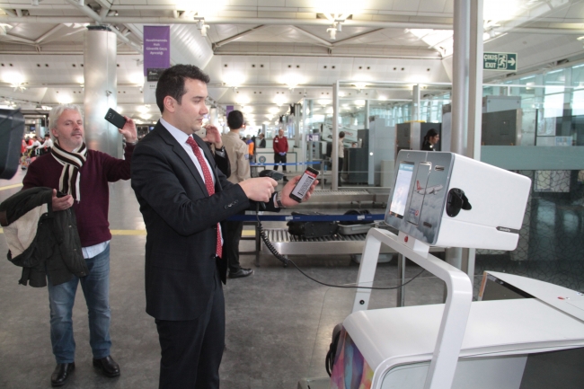 THY yolcularının bagajlarını robot “Leo” taşıyacak