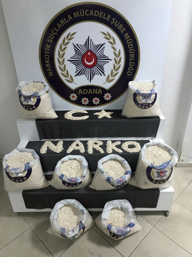 Piston ve borularda 633 bin uyuşturucu hap ele geçirildi