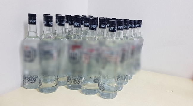 Sigara ve içki kaçakçıları AŞTİ güvenliğine takıldı