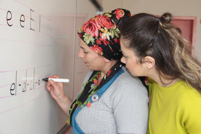 Hakkari'de okuma yazma seferberliği