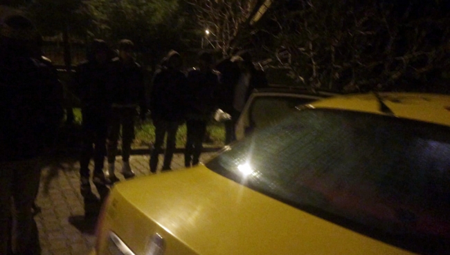 Taksilere göçmen operasyonu: 22 göçmen yakalandı