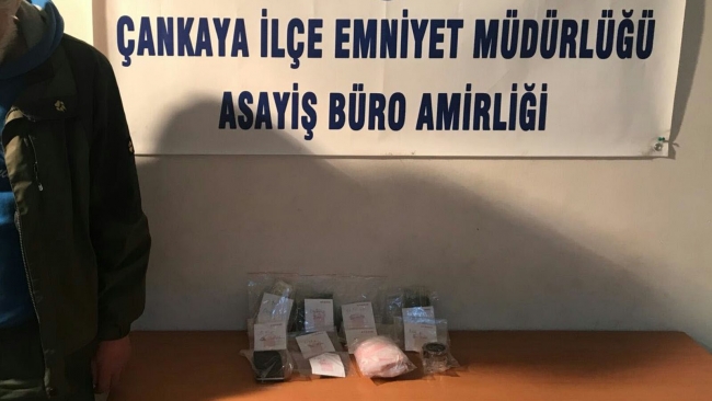 Uyuşturucu satıcısını elektronik kelepçe de uslandırmadı