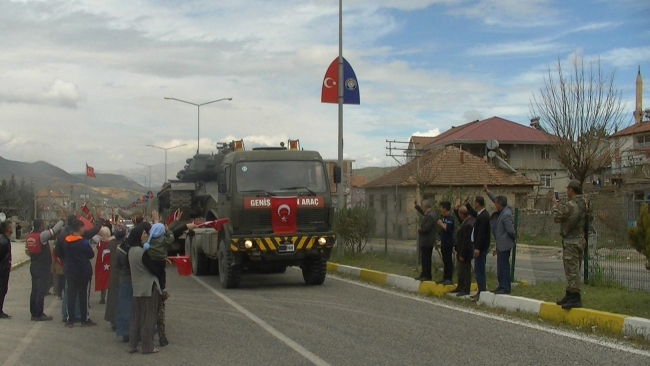 TSK'nın sınır hattına takviyesi sürüyor