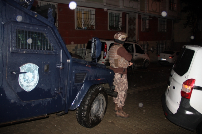 Esenyurt'ta helikopter destekli uyuşturucu operasyonu