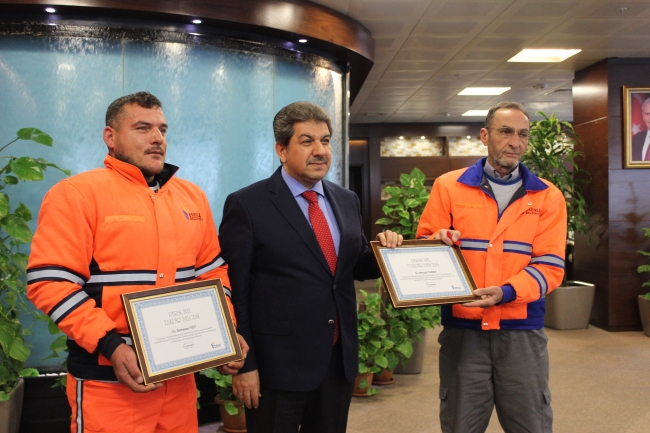 Faciayı önleyen temizlik işçisine ödül