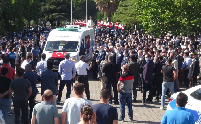 Şehit polis memuru Ercan Yangöz için cenaze töreni düzenlendi