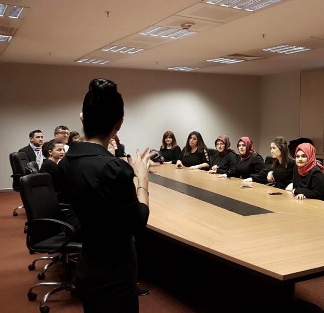 "Engelsiz adliye" için işaret dili eğitimi alıyorlar