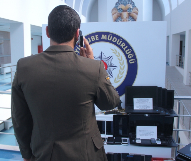 Polis, vatandaşın 14 milyon 400 bin lirasını kurtardı