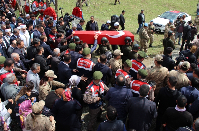 Şehit Uzman Çavuş Sefa İzbudak son yolculuğuna uğurlandı