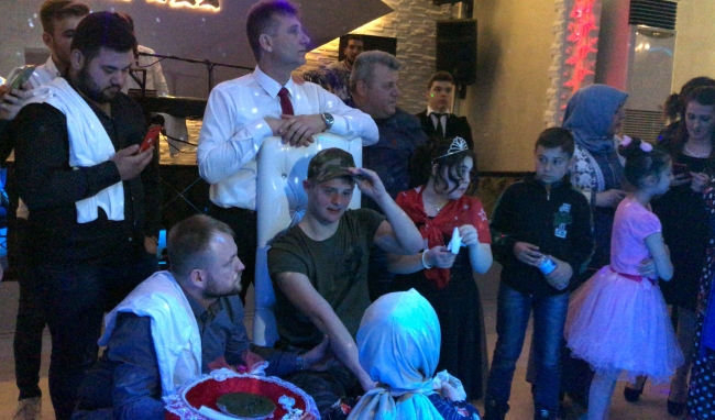 Tek hayali askerlik olan Down sendromlu gence asker eğlencesi yapıldı