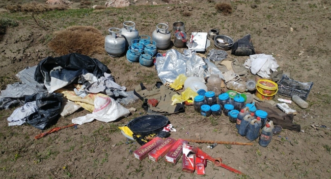 Van'da PKK'nın kış üslenmesine operasyon: 6 sığınak imha edildi