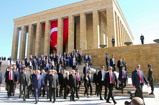 23 Nisan'da devlet erkanı Anıtkabir’de