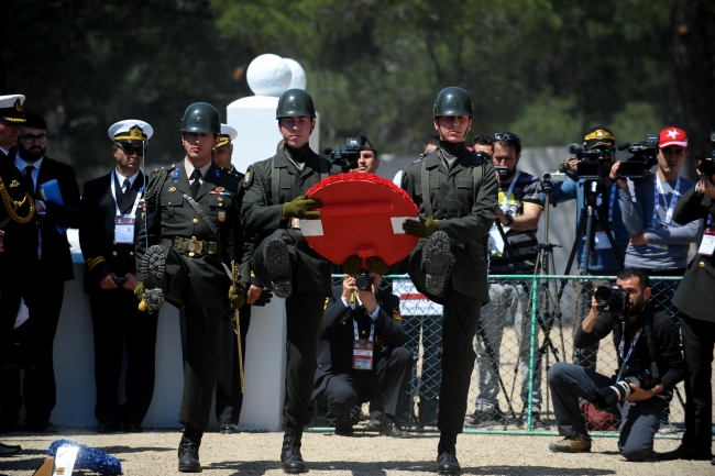 Çanakkale Kara Savaşları'nın 103. yıl dönümü törenle anıldı
