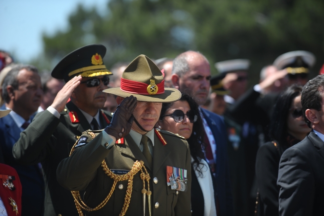 Çanakkale Kara Savaşları'nın 103. yıl dönümü törenle anıldı