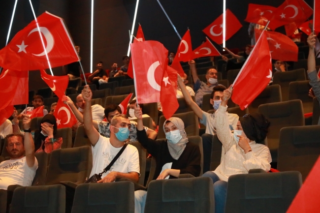 15 Temmuz gazisi yaşadıklarını göz yaşları içinde izledi