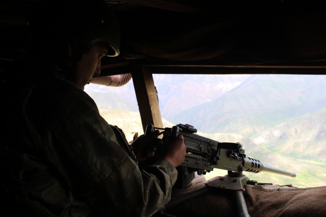 Mehmetçiğin gücü milli silahlarla arttı