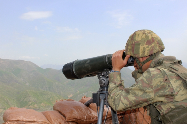 Mehmetçiğin gücü milli silahlarla arttı