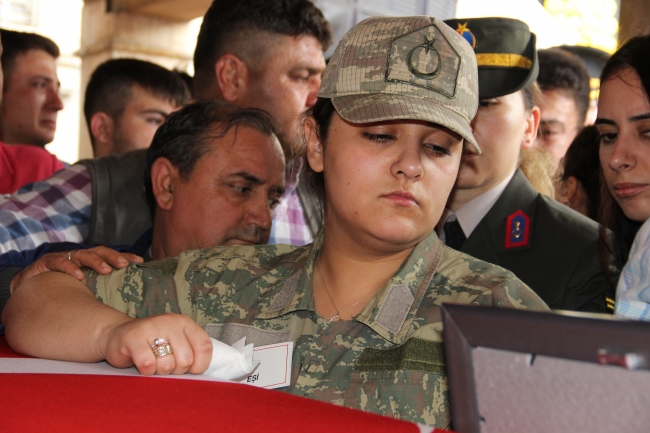 Şehit Astsubay Mustafa Kozak son yolculuğuna uğurlandı