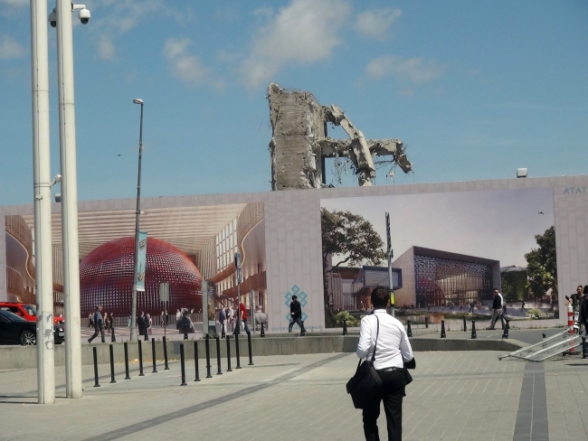 Atatürk Kültür Merkezi’nde son duvar yıkıldı