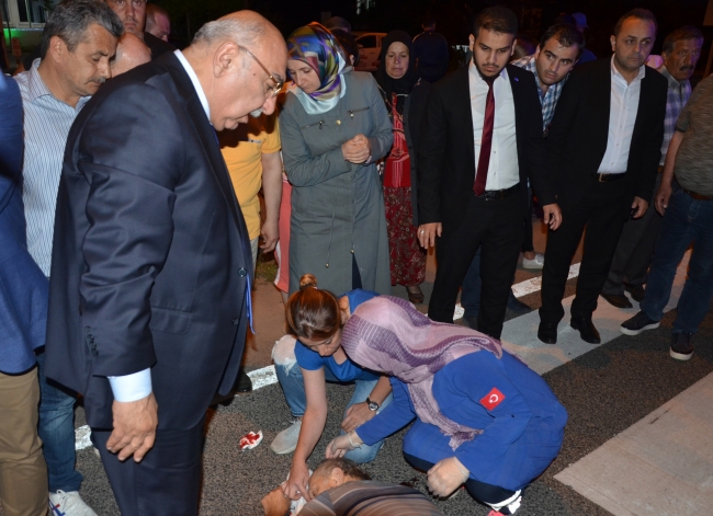 Yaralıya ilk müdahaleyi milletvekili adayı yaptı