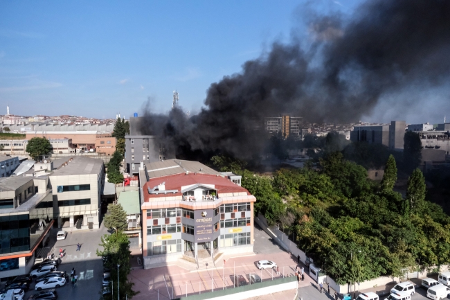İstanbul'da fabrika yangını