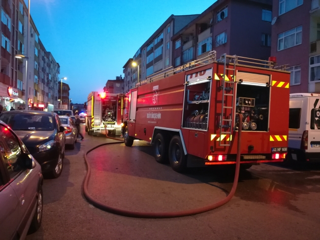 Çakmakla oynayan çocuk evi yaktı