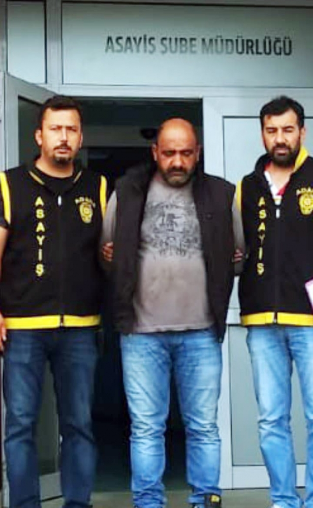 Kaza yaptı, yedek parça için araç çaldı