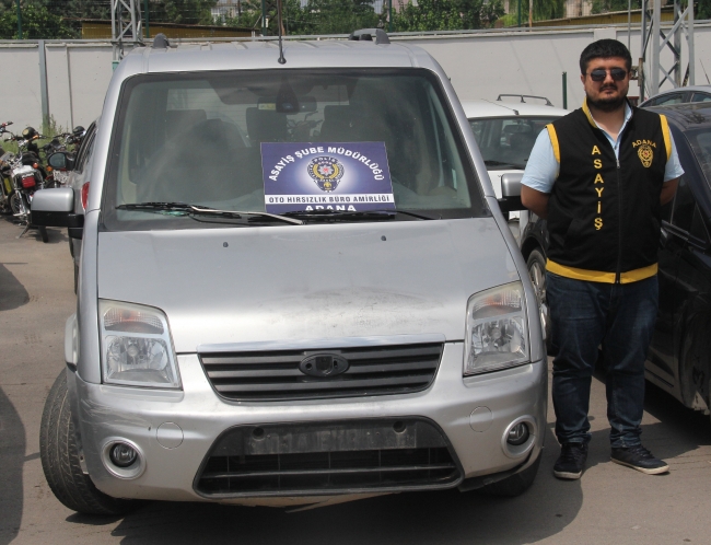 Kaza yaptı, yedek parça için araç çaldı