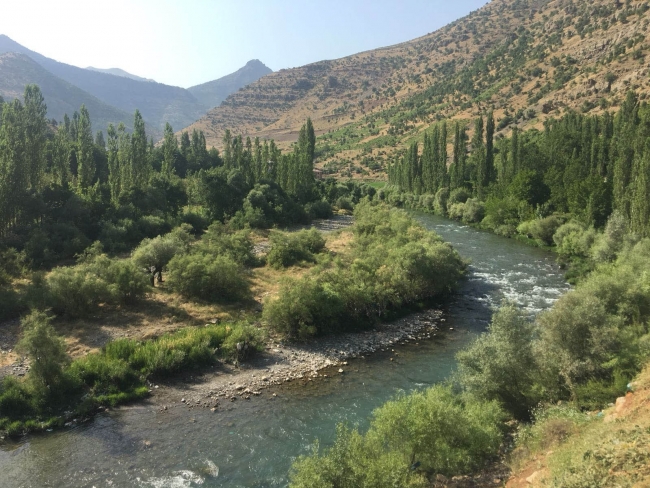 Terörden temizlenen Habur Çayı'nda huzur var