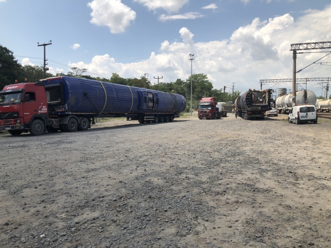 Tekirdağ’da kaza yapan trenin devrilen vagonları kaldırılıyor