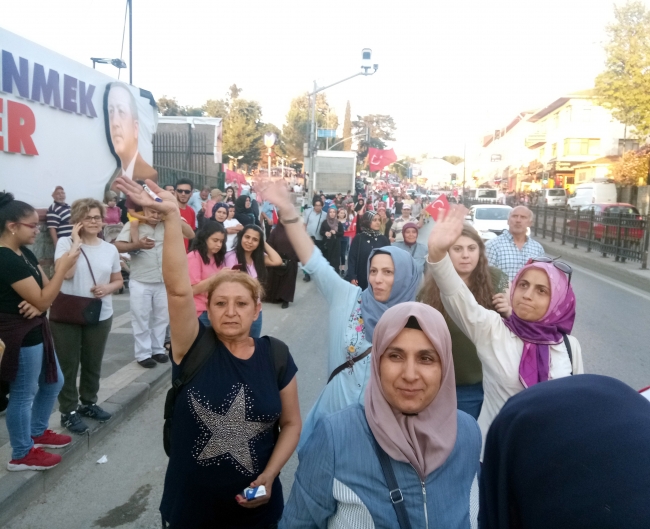 Vatandaşlar Cumhurbaşkanı Erdoğan'ı bekliyor