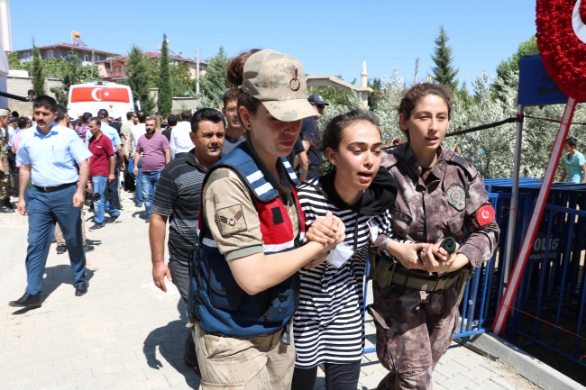 Şehit özel harekat polisi Ahmet Altun, son yolculuğuna uğurlandı