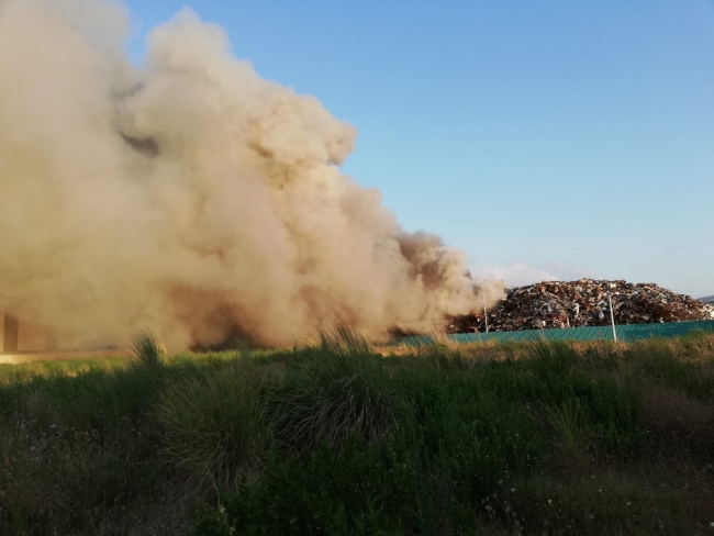 Osmaniye’de geri dönüşüm fabrikasında yangın