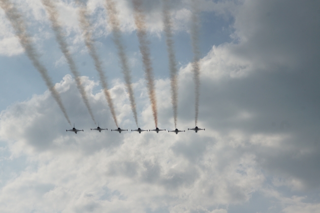 Türk Yıldızları Beyşehir semalarında nefes kesti