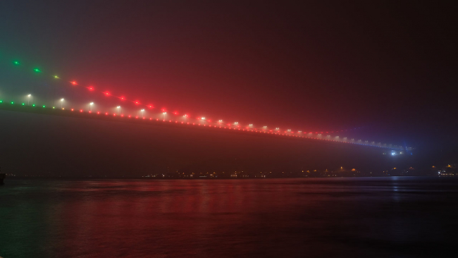 FSM, Azerbaycan bayrağı renklerine büründü