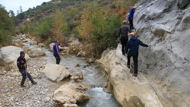 Küçük Müslüme'yi bulmak için her taşın altına bakılıyor