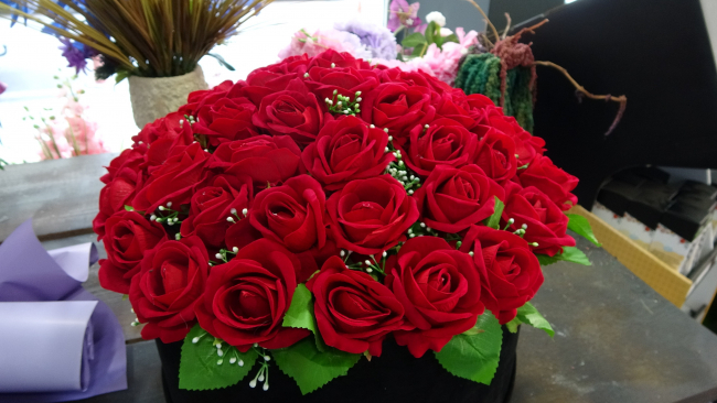 Çiçekçilerde Öğretmenler Günü mesaisi