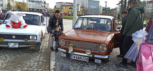 Klasik araçlarla fotoğraf çektirmek isteyenler sıra oldu