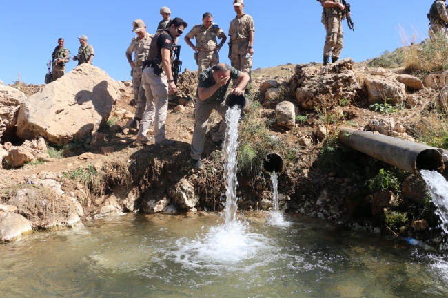 Terörden temizlenen Herekol'da petrol aranıyor