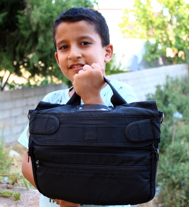 Kalbini sırt çantasında taşıyor