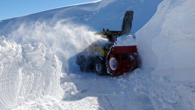 Muş'ta kar kalınlığı 4 metreye ulaştı