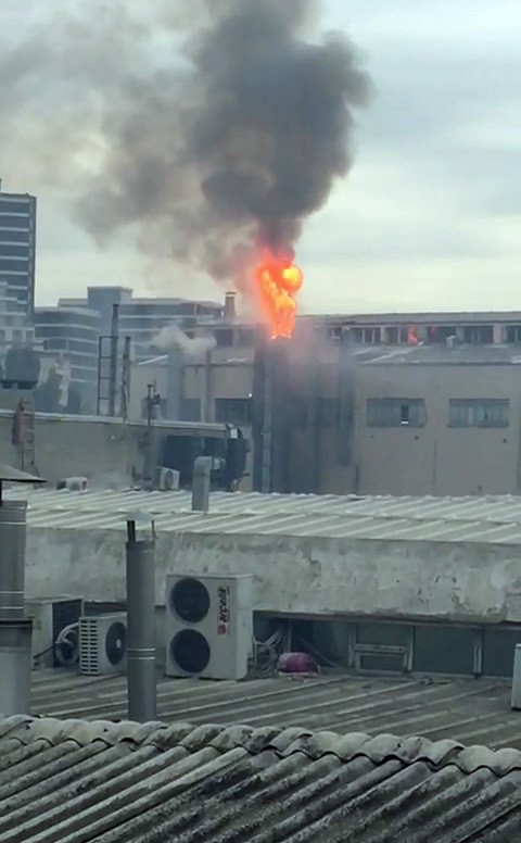 İstanbul'da tekstil fabrikasında yangın