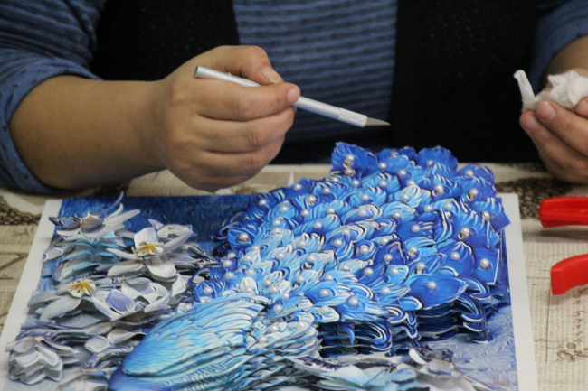 Ata mirası rölyef sanatı kadınlar için gelir kaynağı oldu