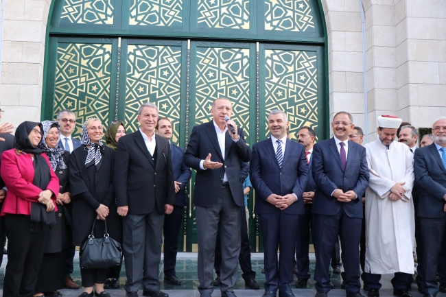Cumhurbaşkanı Erdoğan Orgeneral Hulusi Akar Camii’ni açtı